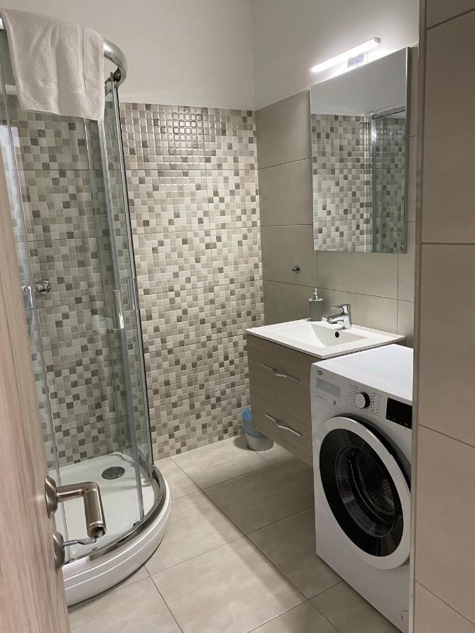Paskom Apartmanhaz Nyergesujfalu Ngoại thất bức ảnh