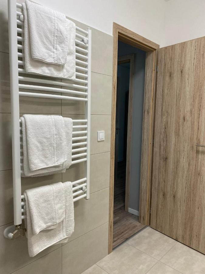 Paskom Apartmanhaz Nyergesujfalu Ngoại thất bức ảnh