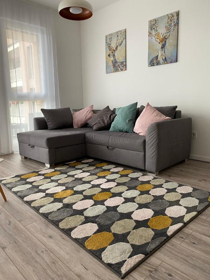Paskom Apartmanhaz Nyergesujfalu Ngoại thất bức ảnh