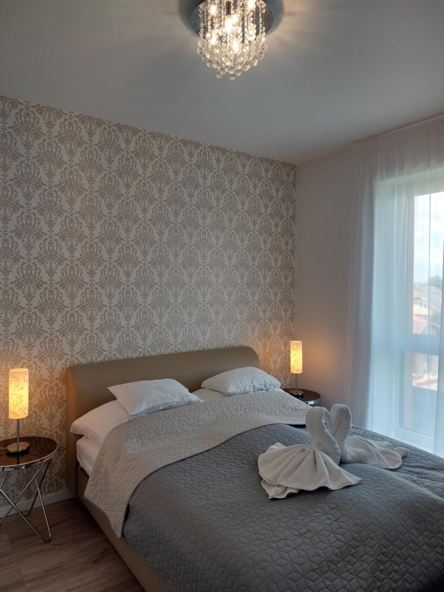 Paskom Apartmanhaz Nyergesujfalu Ngoại thất bức ảnh